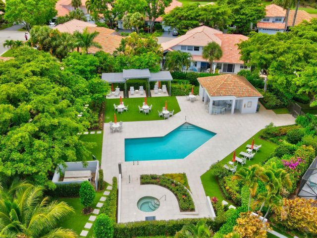 Дом в аренду по адресу 2225 NW 53rd Street - фото 6598481