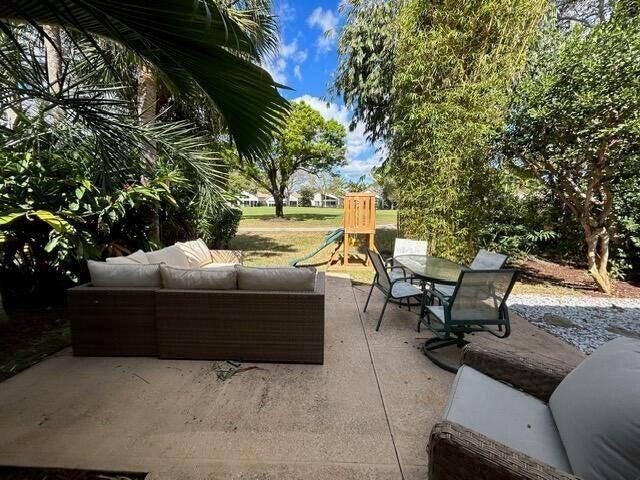 Дом в аренду по адресу 2225 NW 53rd Street - фото 6598484