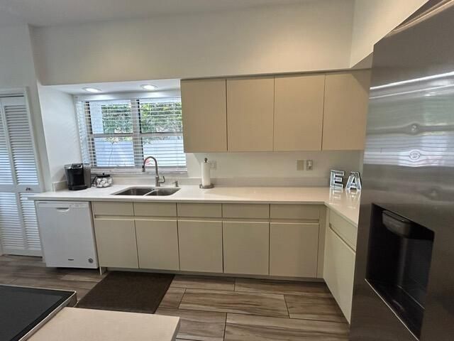 Дом в аренду по адресу 2225 NW 53rd Street - фото 6598495