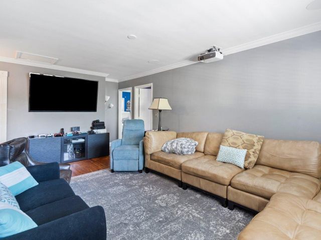 Дом в аренду по адресу 900 SW 16th Street - фото 5941604