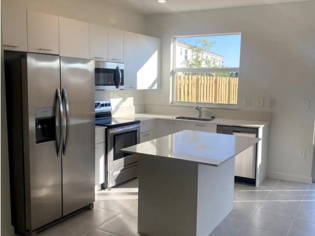 Продажа дома по адресу 2354 NW 125 ST - фото 5955782