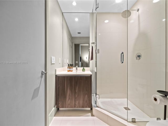 Продажа квартиры #4906 - фото 6077777