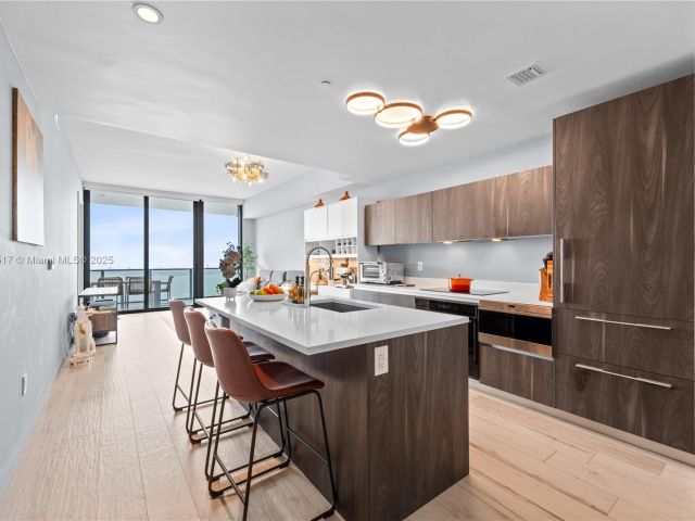 Продажа квартиры #4906 - фото 6077791