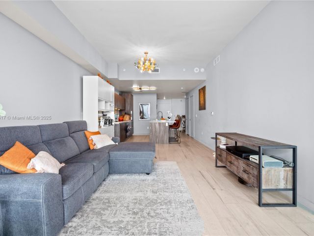 Продажа квартиры #4906 - фото 6077792