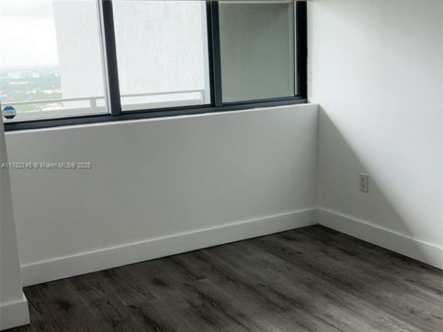 Продажа квартиры # - фото 5928159