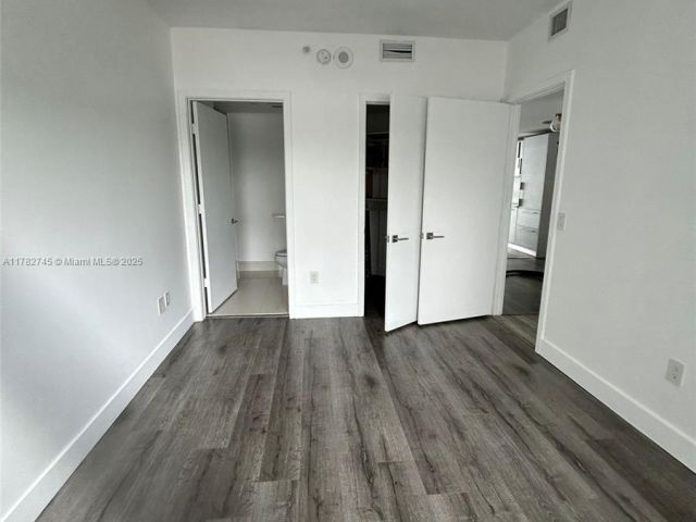 Продажа квартиры # - фото 5928160