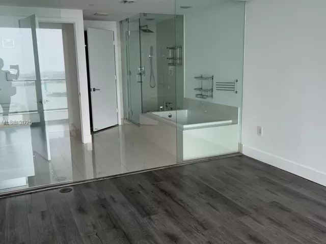 Продажа квартиры # - фото 5928163