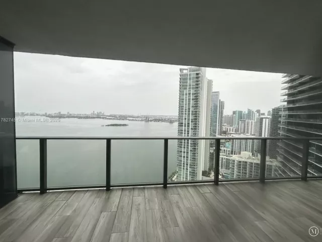 Продажа квартиры # - фото 5928166