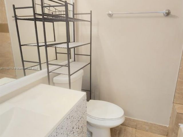 Продажа дома по адресу 412 NW 108th Ter - фото 5884011