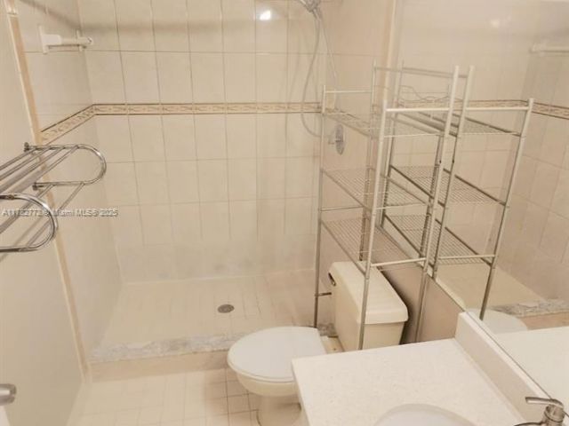 Продажа дома по адресу 412 NW 108th Ter - фото 5884016