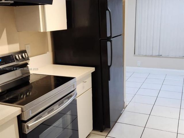 Продажа дома по адресу 412 NW 108th Ter - фото 5884019