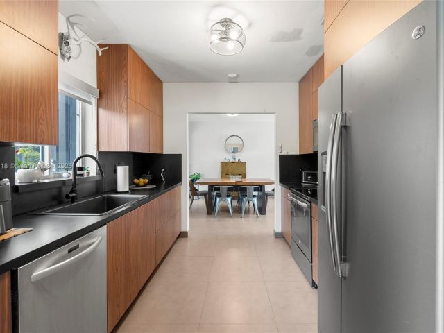 Продажа дома по адресу 425 NE 114th St - фото 5956150