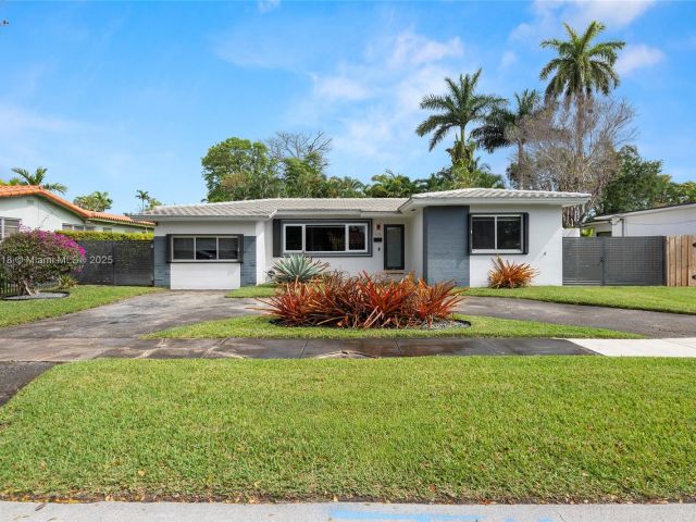 Продажа дома по адресу 425 NE 114th St - фото 5956161