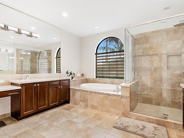 Дом в аренду по адресу 16621 Germaine Dr - фото 5880305