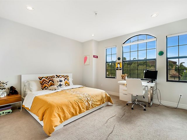 Продажа дома по адресу 16621 Germaine Dr - фото 5880282