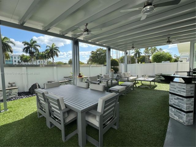 Продажа дома по адресу 8272 NW 33rd Ter - фото 5860951