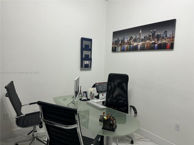 Продажа дома по адресу 8272 NW 33rd Ter - фото 5860959