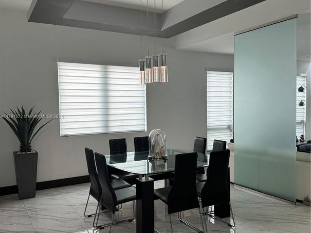 Продажа дома по адресу 8272 NW 33rd Ter - фото 5860963