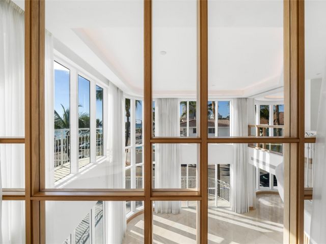 Продажа дома по адресу 1525 N Fort Lauderdale Beach Blvd - фото 6028405