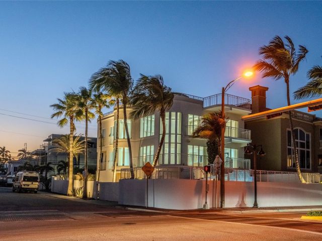 Продажа дома по адресу 1525 N Fort Lauderdale Beach Blvd - фото 6028406