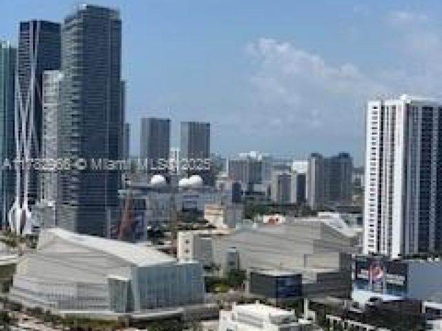 Квартира в аренду номерA-3542 - фото 5858331