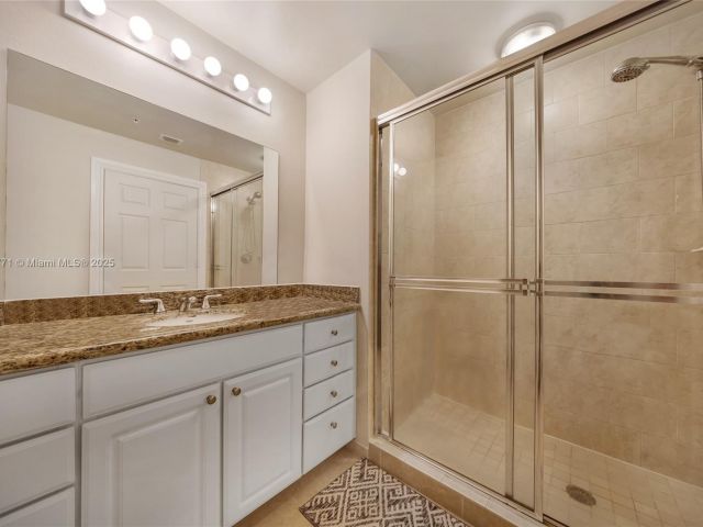 Продажа квартиры #219 - фото 5937505