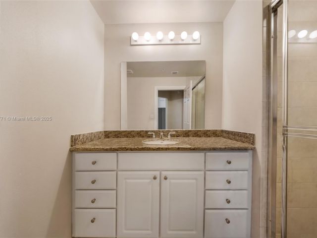 Продажа квартиры #219 - фото 5937506