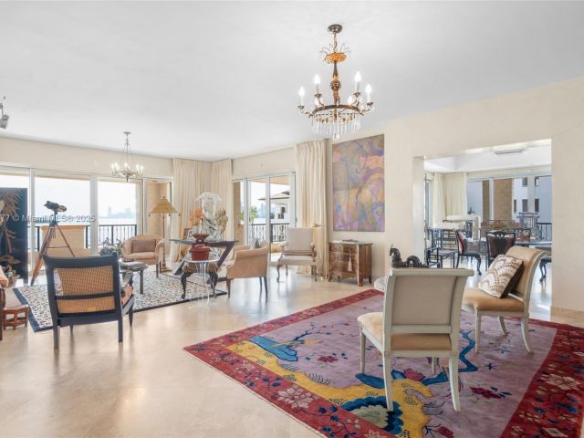 Продажа квартиры # - фото 5906990