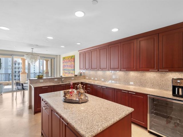 Продажа квартиры # - фото 5906996