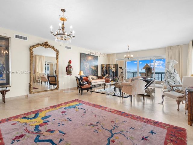 Продажа квартиры # - фото 5906999