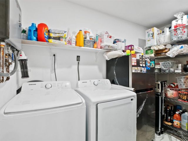 Продажа дома по адресу 5117 Washington St - фото 5875578