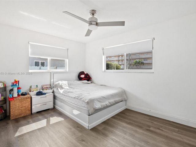 Продажа дома по адресу 5117 Washington St - фото 5875579