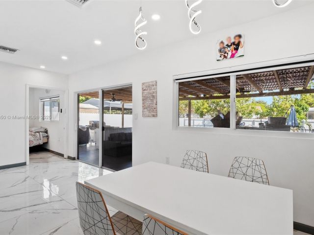 Продажа дома по адресу 5117 Washington St - фото 5875586