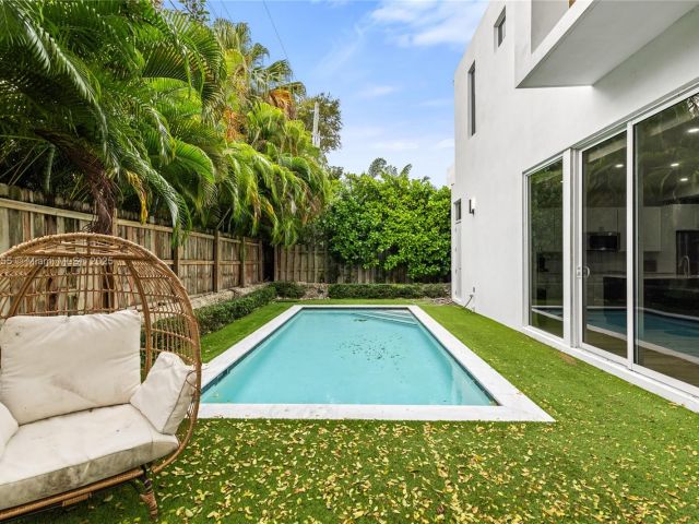 Дом в аренду по адресу 1816 SW 23rd St - фото 6264342