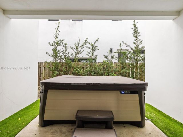 Дом в аренду по адресу 1816 SW 23rd St - фото 6264344