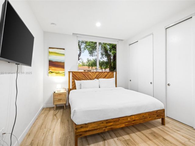 Дом в аренду по адресу 1816 SW 23rd St - фото 6264345