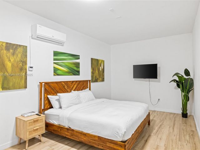 Дом в аренду по адресу 1816 SW 23rd St - фото 6264346