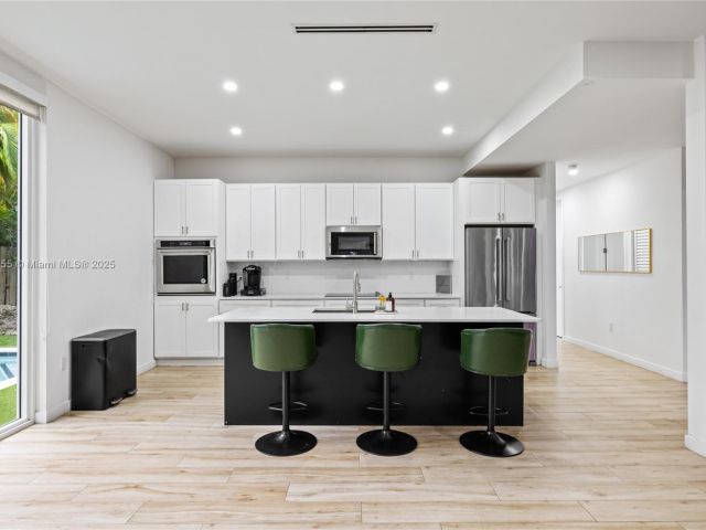 Дом в аренду по адресу 1816 SW 23rd St - фото 6264353