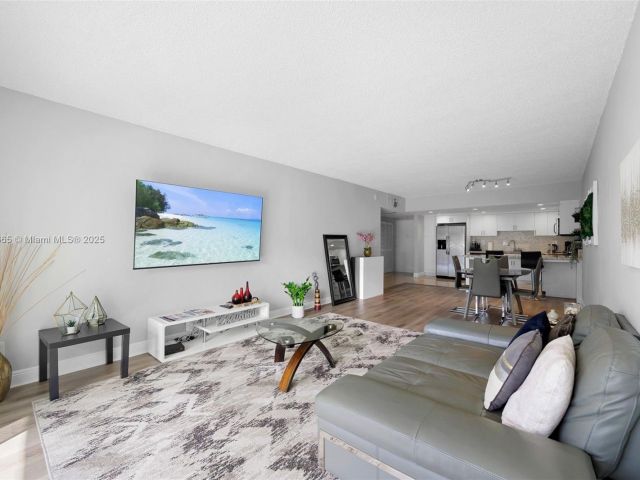 Продажа квартиры #225 - фото 5926378