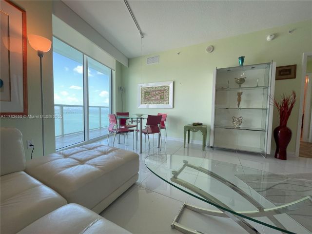 Продажа квартиры #2404 - фото 5928575