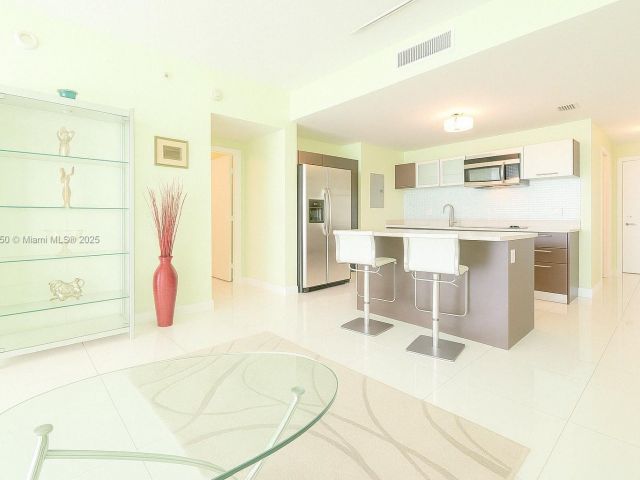 Продажа квартиры #2404 - фото 5928585