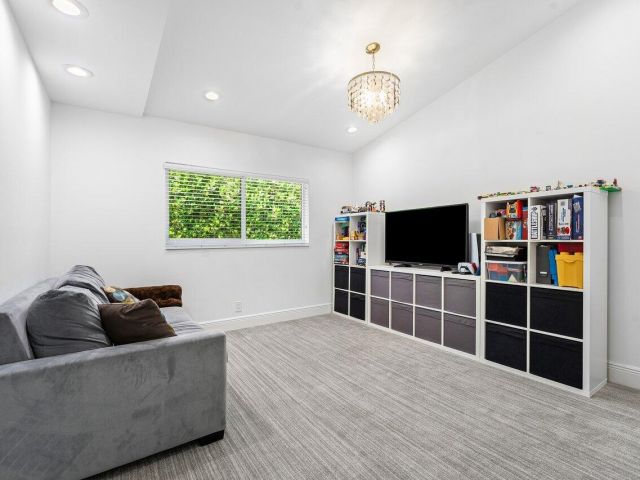 Продажа дома по адресу 7700 NE Spanish Trail Court - фото 6017499