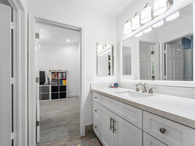 Продажа дома по адресу 7700 NE Spanish Trail Court - фото 6017500