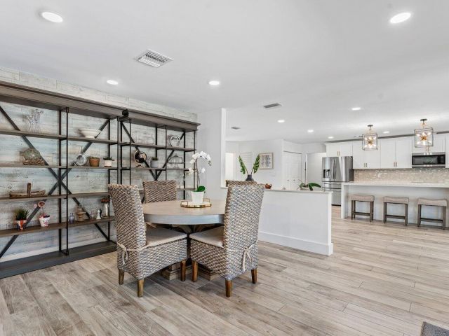 Продажа дома по адресу 7700 NE Spanish Trail Court - фото 6017505