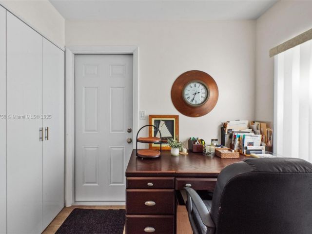 Продажа дома по адресу 9909 NW 52nd Ln - фото 5859269