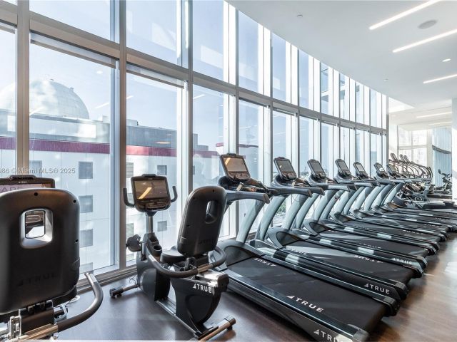 Продажа квартиры #1102 - фото 5923457