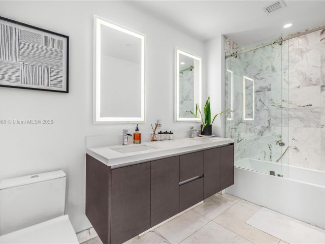 Продажа квартиры #1102 - фото 5923464