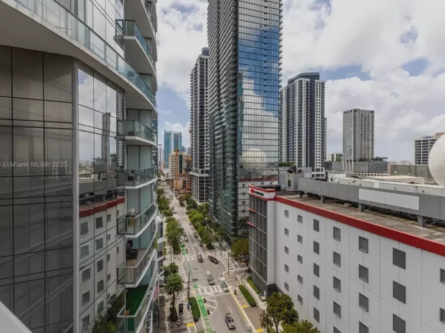 Продажа квартиры #1102 - фото 5923461