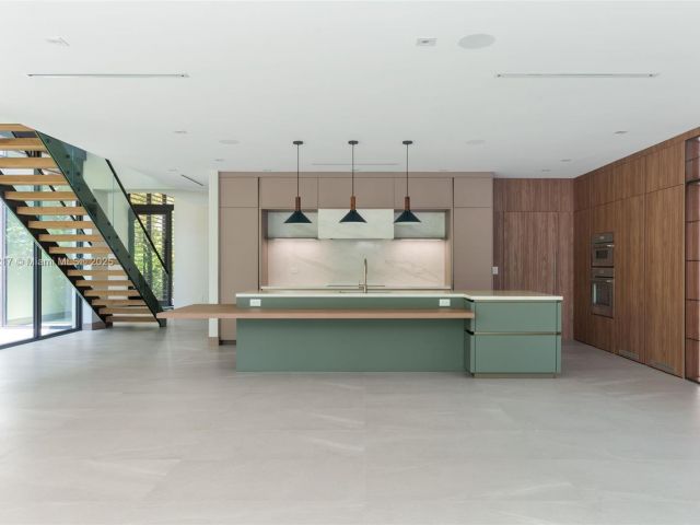 Продажа дома по адресу 510 NE 52nd St - фото 5930408