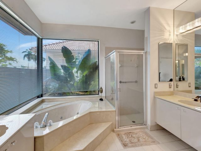 Продажа дома по адресу 17677 Charnwood Drive - фото 6217549